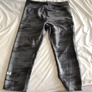 Under armour Camo capris